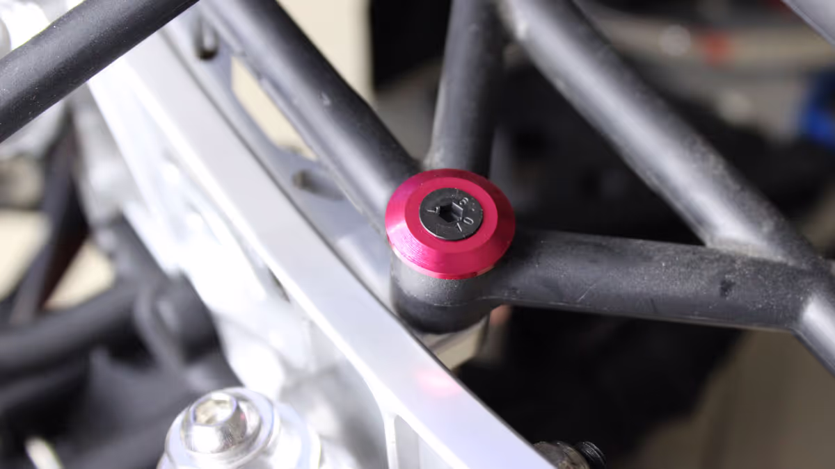 Losi 5T Alloy Rear Rollcage Mount V2