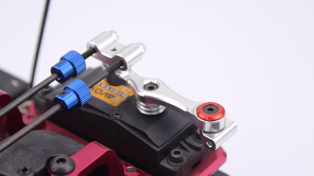losi 5t alloy throttle servo arm with bearings (8)