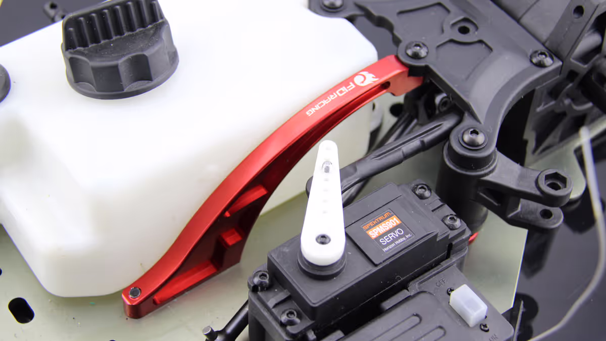 losi dbxl alloy front chassis brace (4)